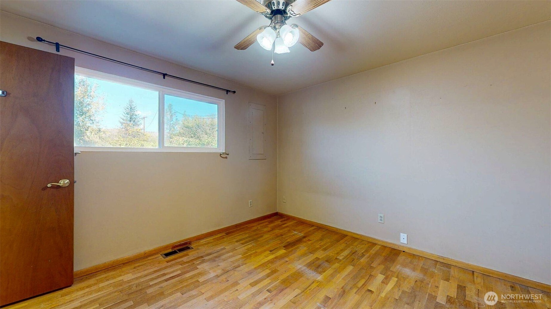 456 Okoma Drive Property Photo 15
