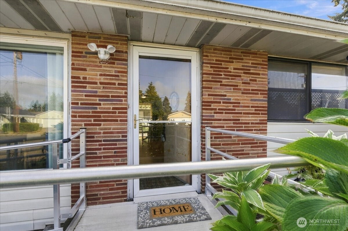 2105 General Anderson Avenue Property Photo 4