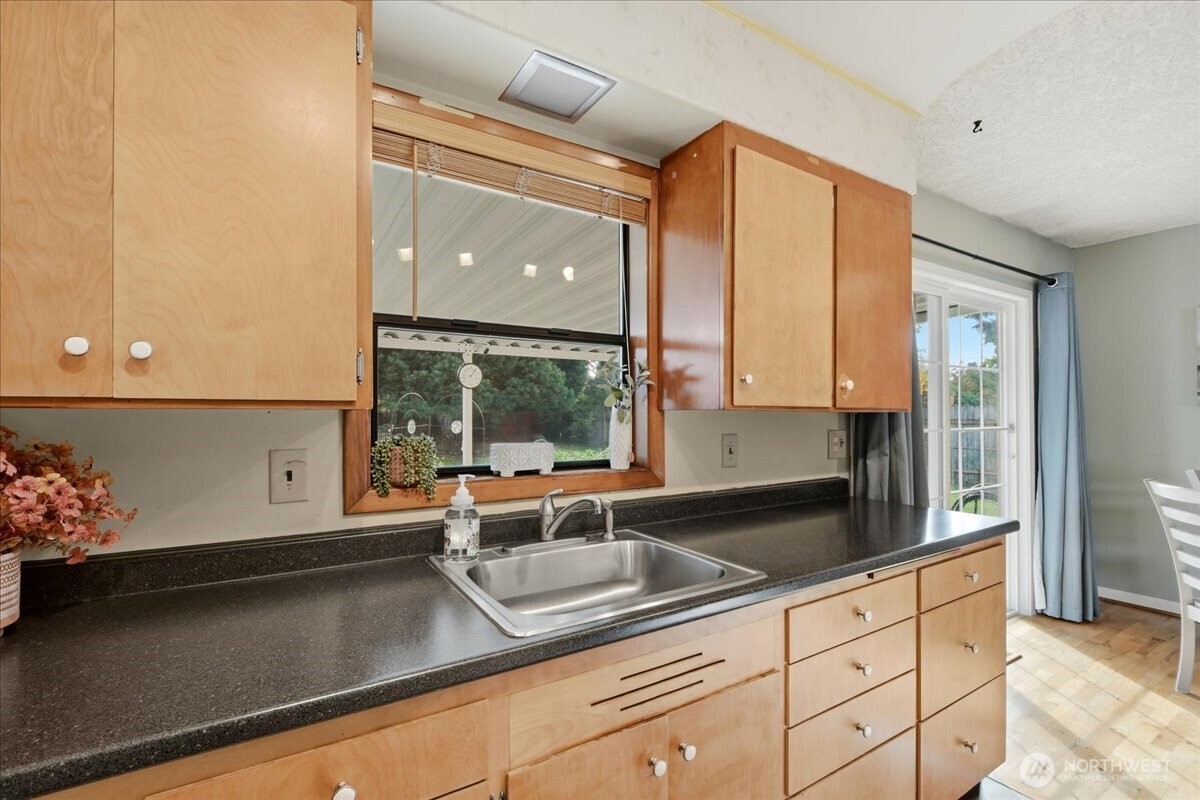 2105 General Anderson Avenue Property Photo 13