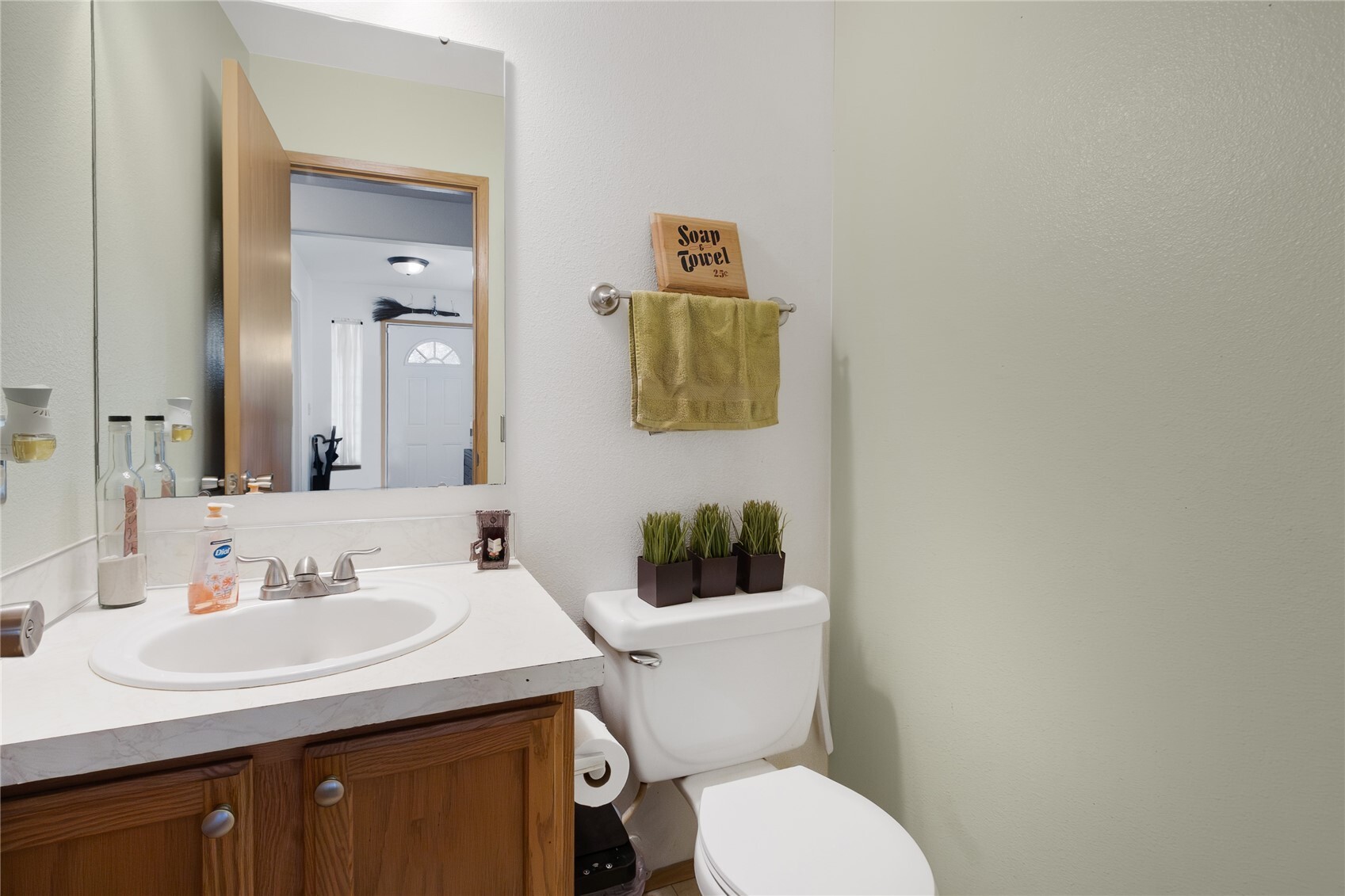 7628 193rd Street Ct Property Photo 4