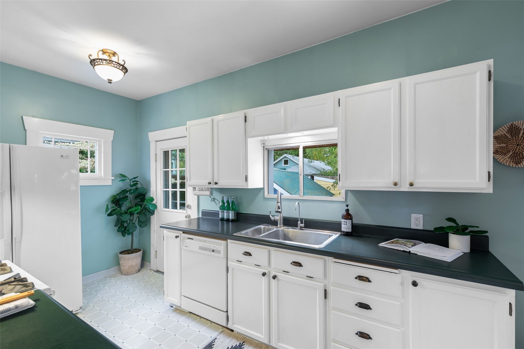 511 N 83rd Street Property Photo 12