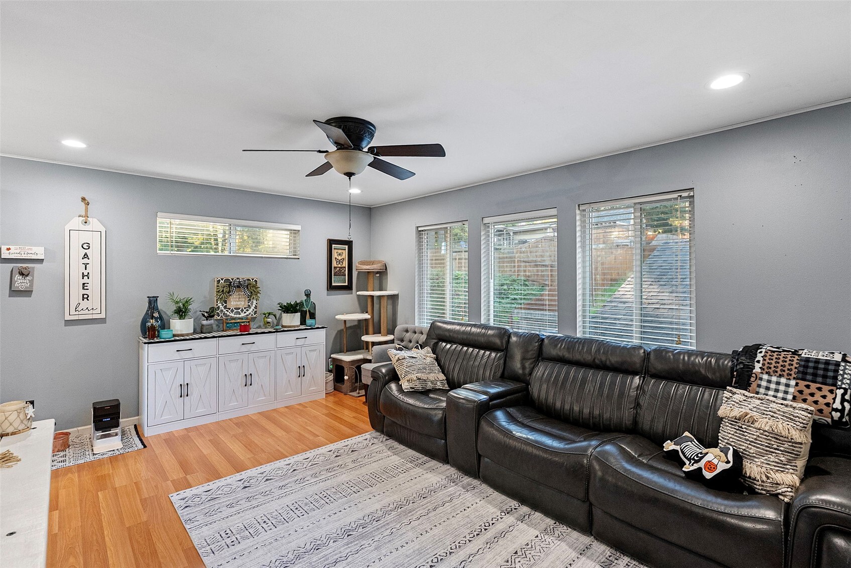 4440 Forest Drive Property Photo 11