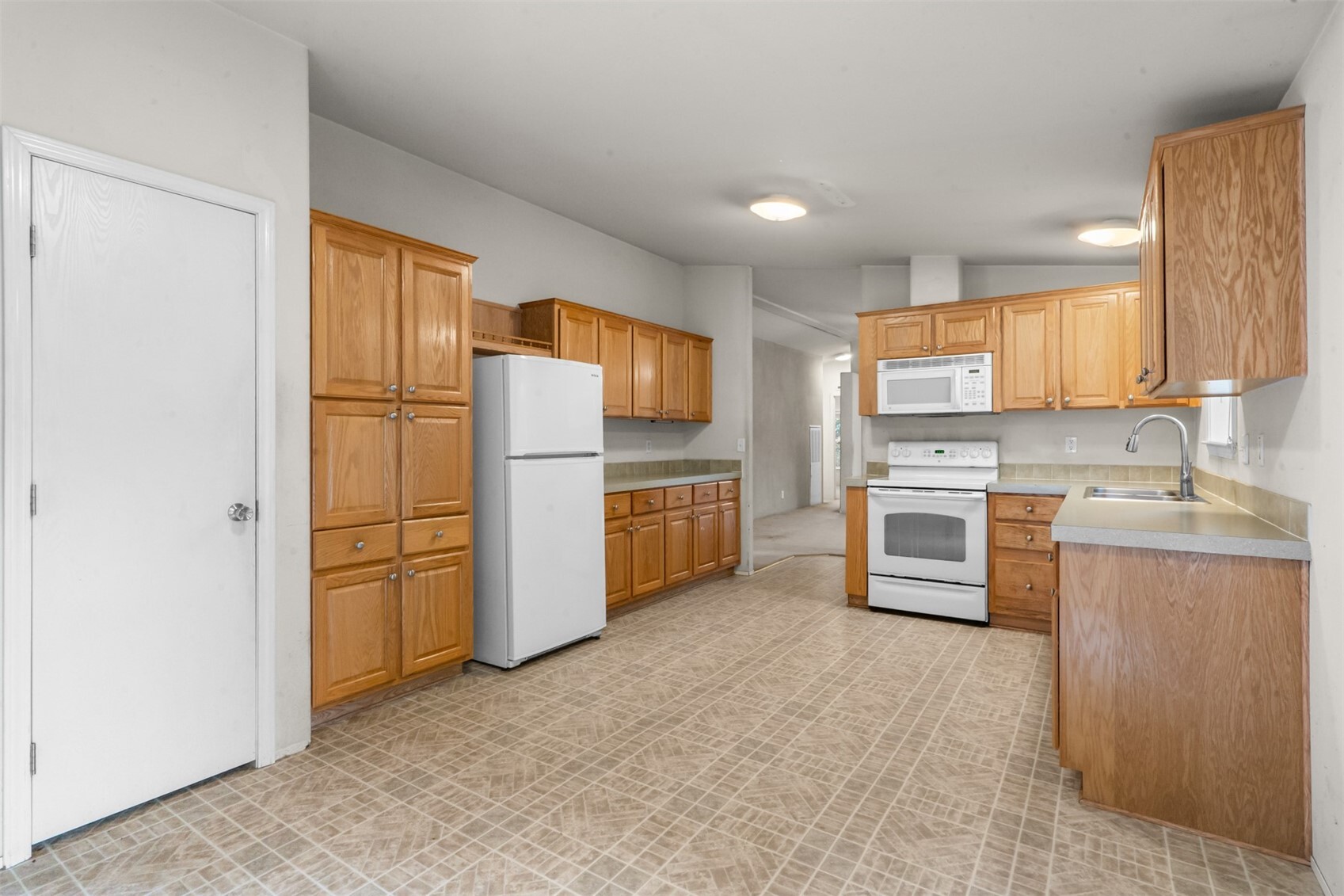 927 N Tipsoo Loop Property Photo 17