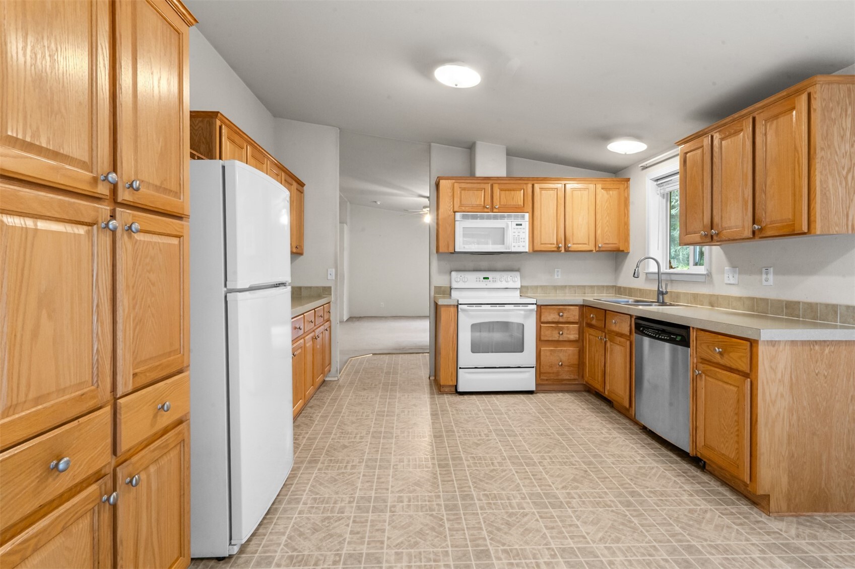927 N Tipsoo Loop Property Photo 19