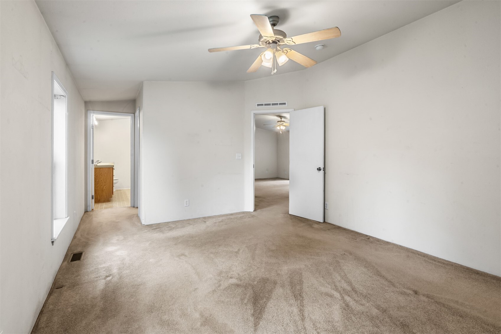 927 N Tipsoo Loop Property Photo 23