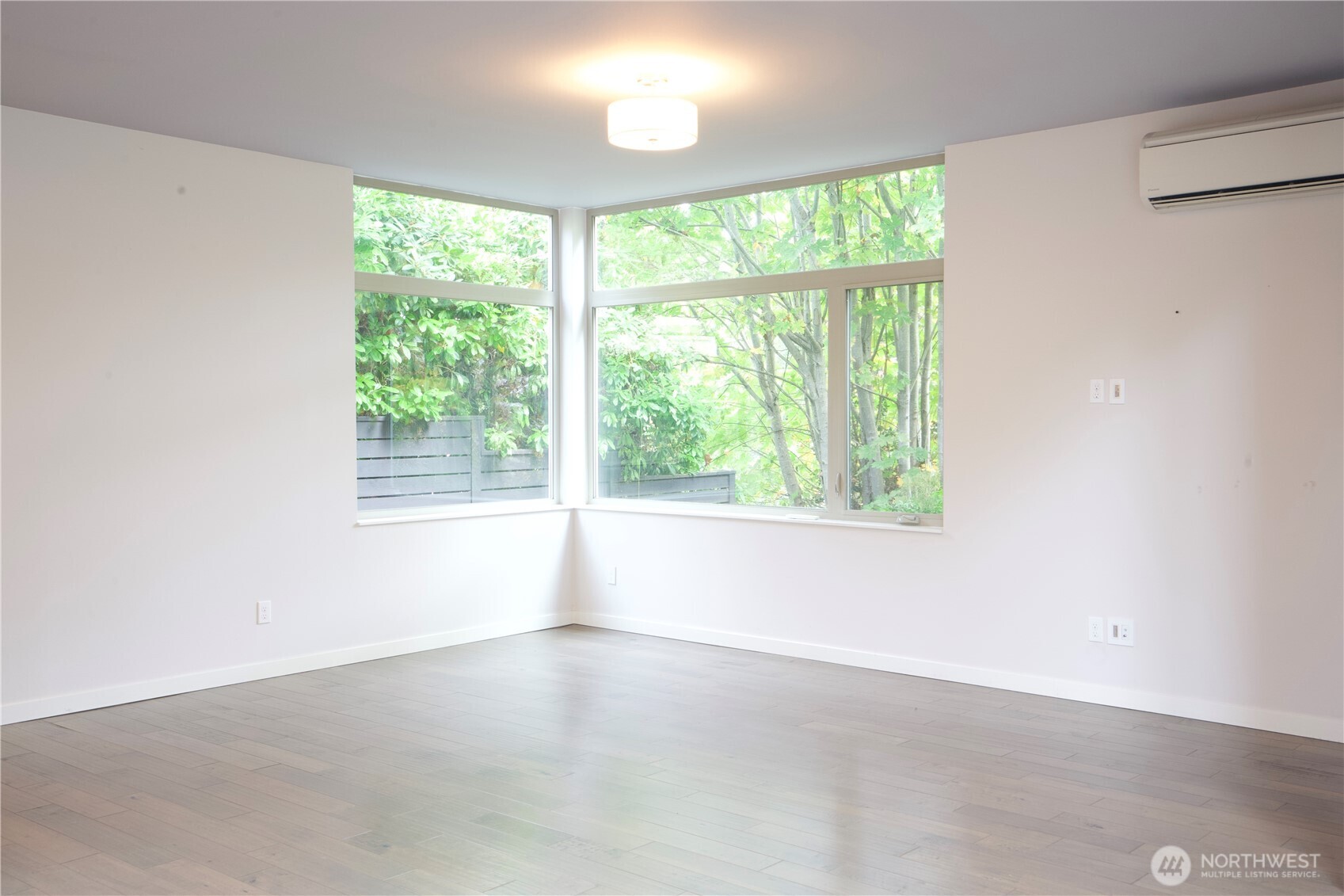 9109 Cyrus Avenue Property Photo 5