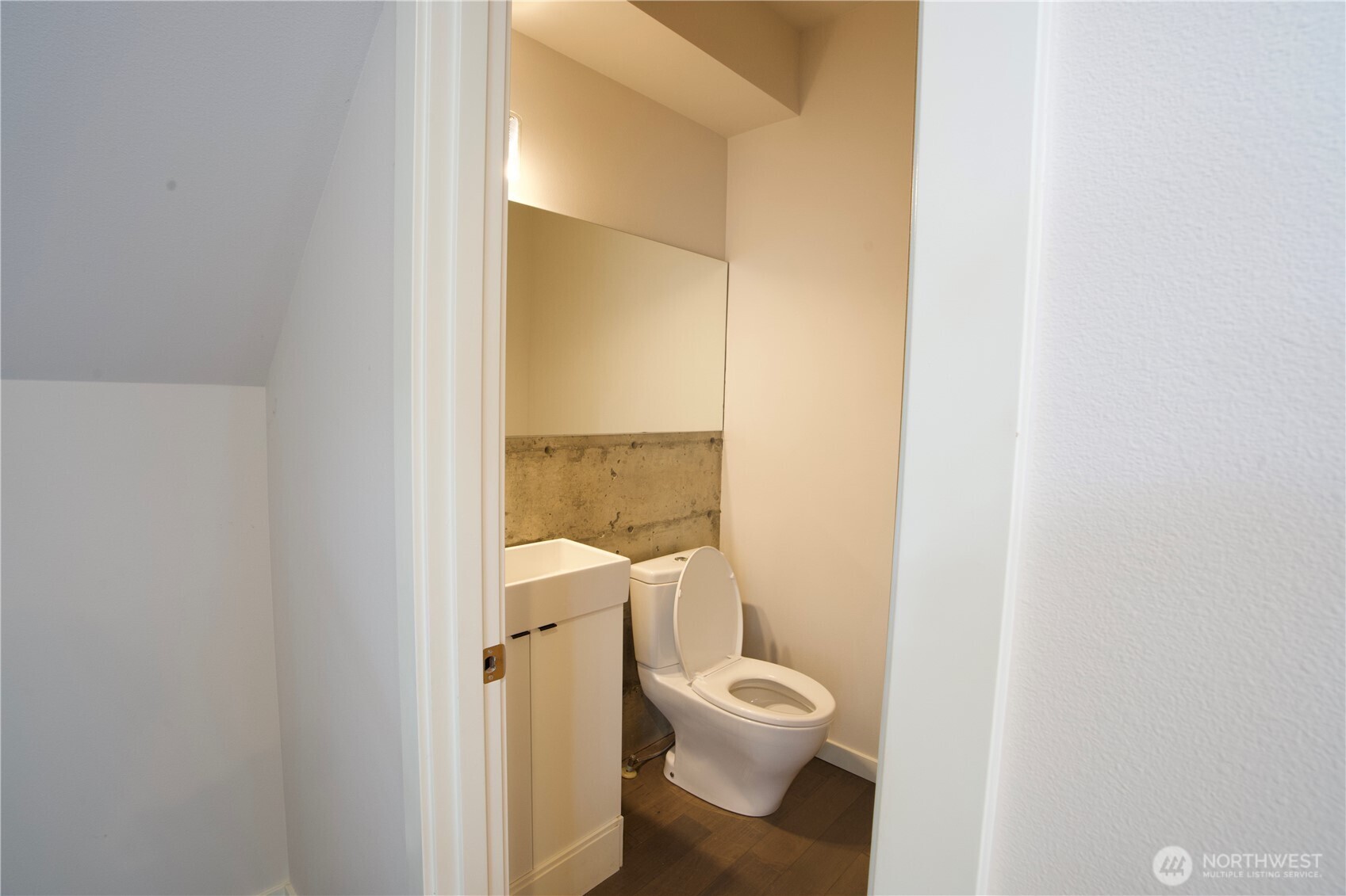 9109 Cyrus Avenue Property Photo 8