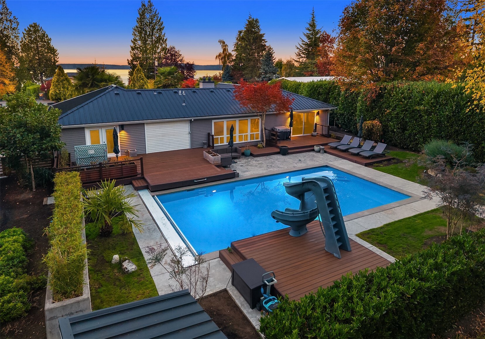 8712 Talbot Road Property Photo 7