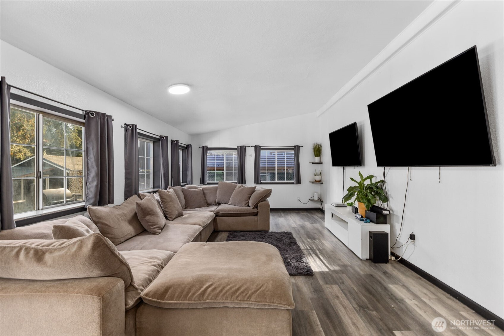 21001 92nd Street Property Photo 15