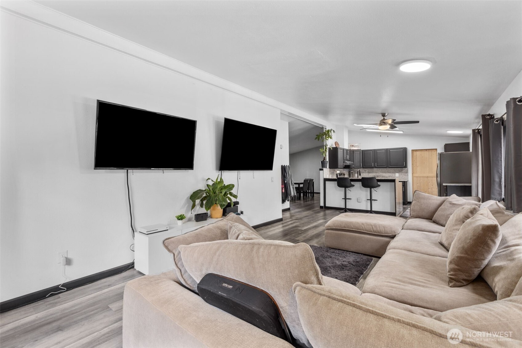 21001 92nd Street Property Photo 16