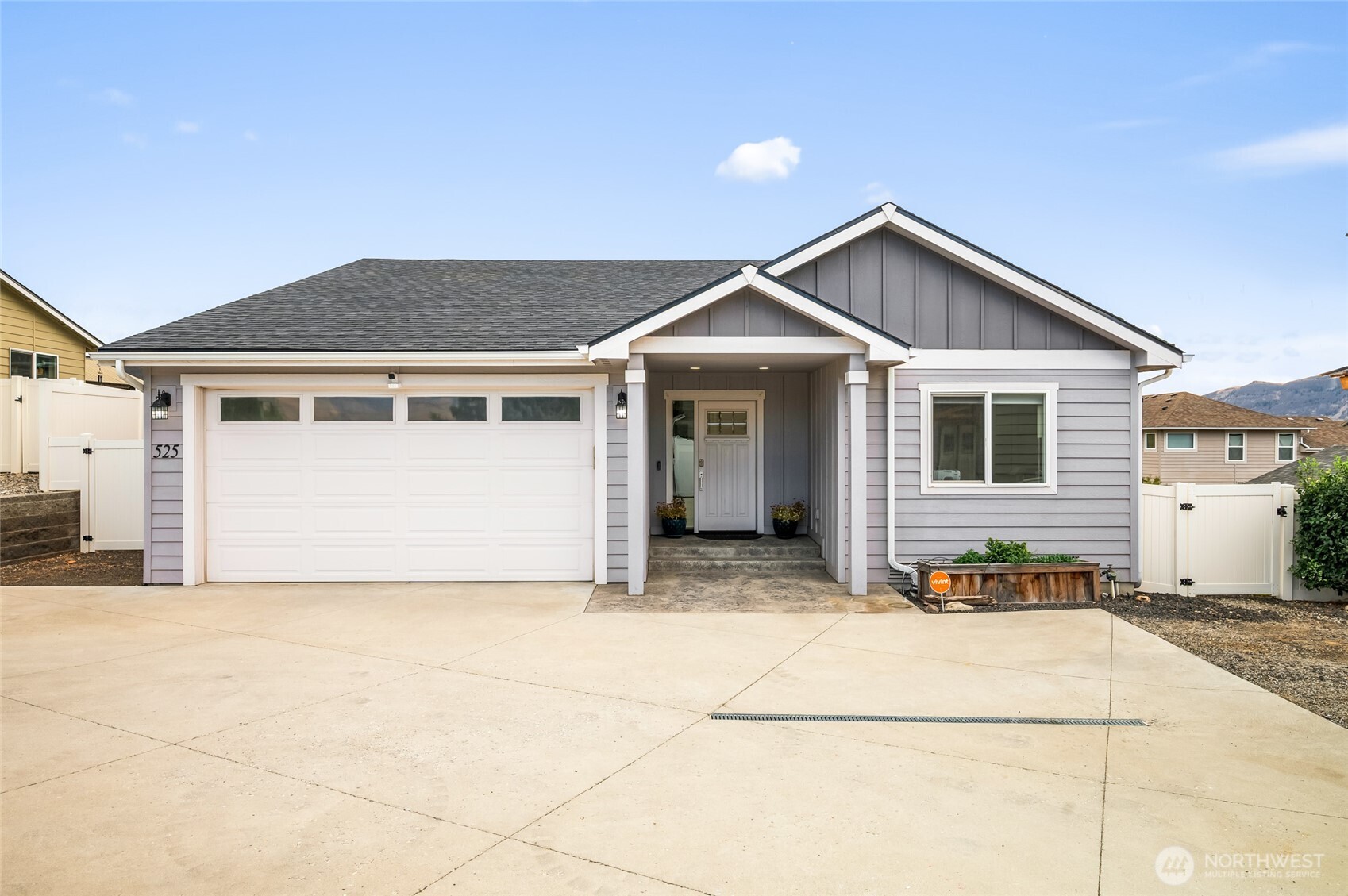 525 S Iowa Avenue Property Photo 3