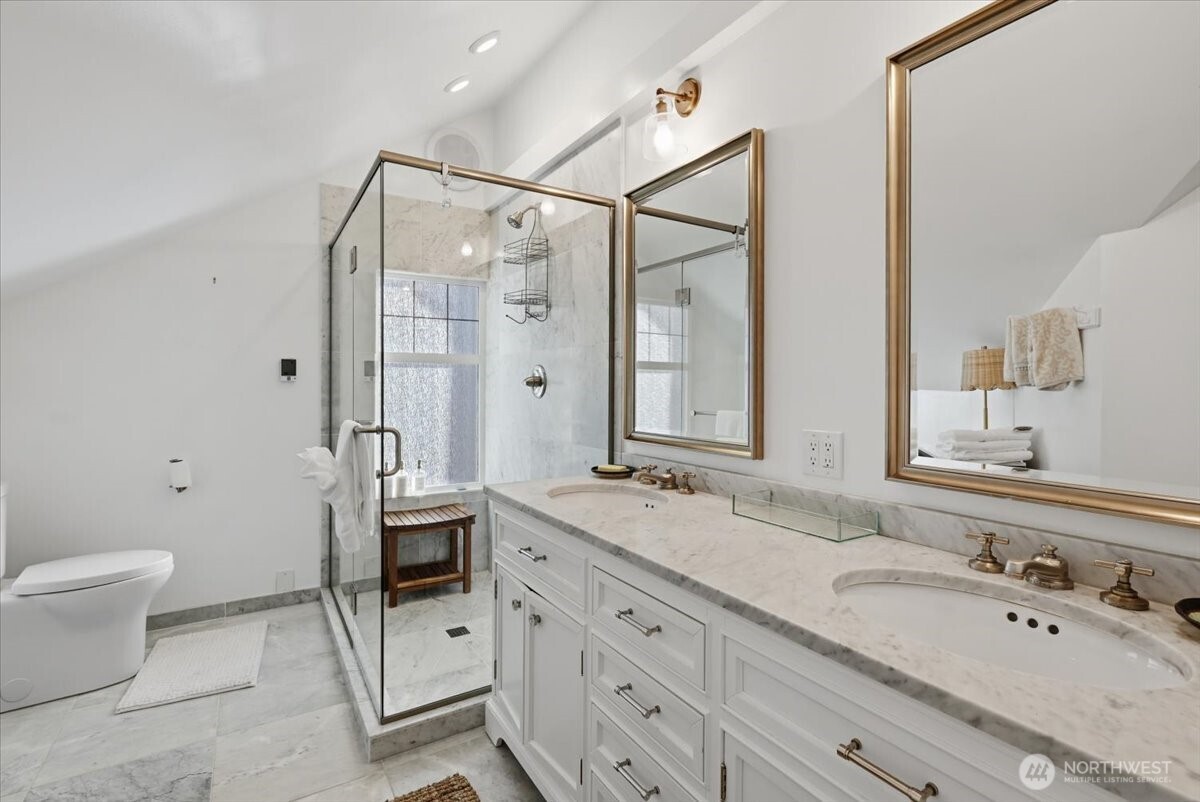 11545 Holmes Point Drive Property Photo 13