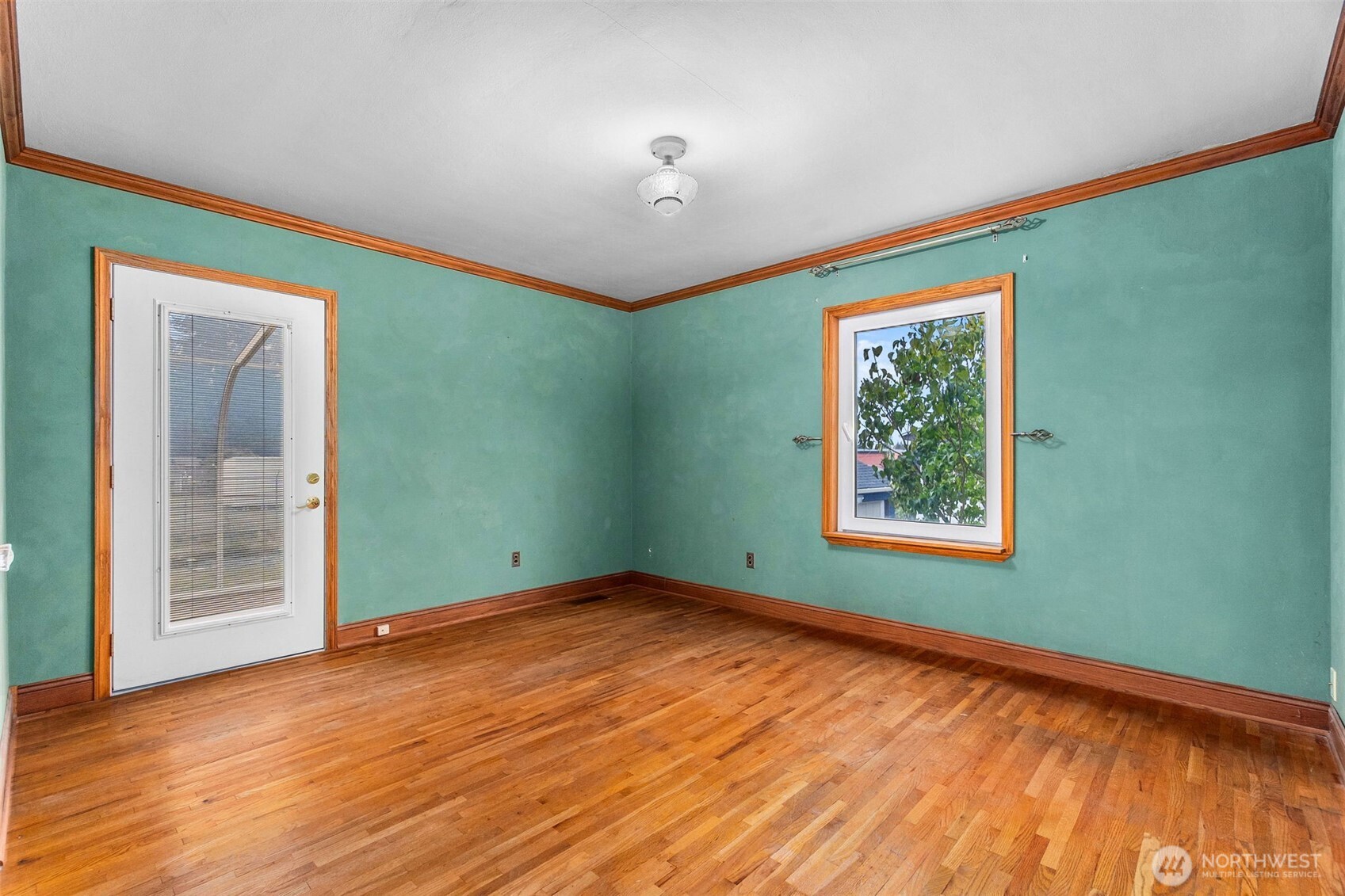 5002 6th Avenue Property Photo 19