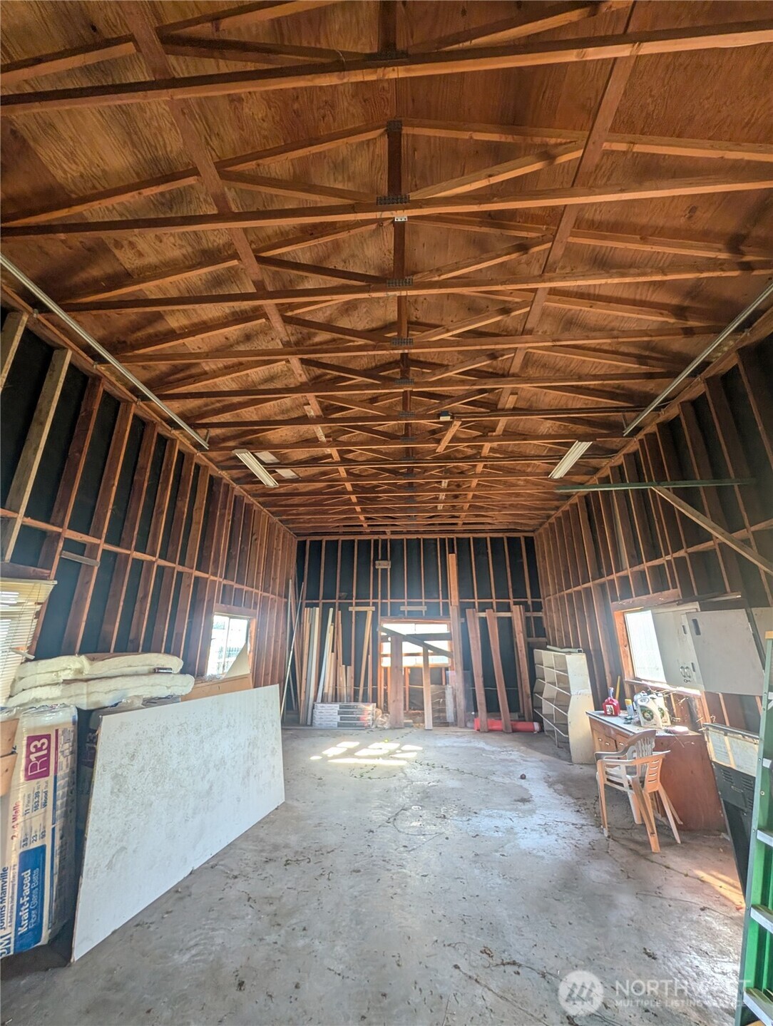 1505 W Market Street Property Photo 5