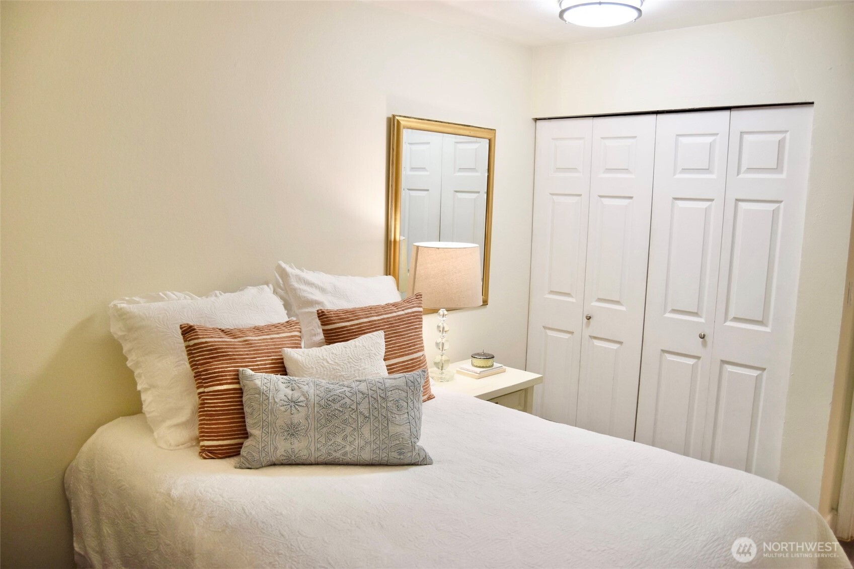 321 Bellevue Way 202 Property Photo 10