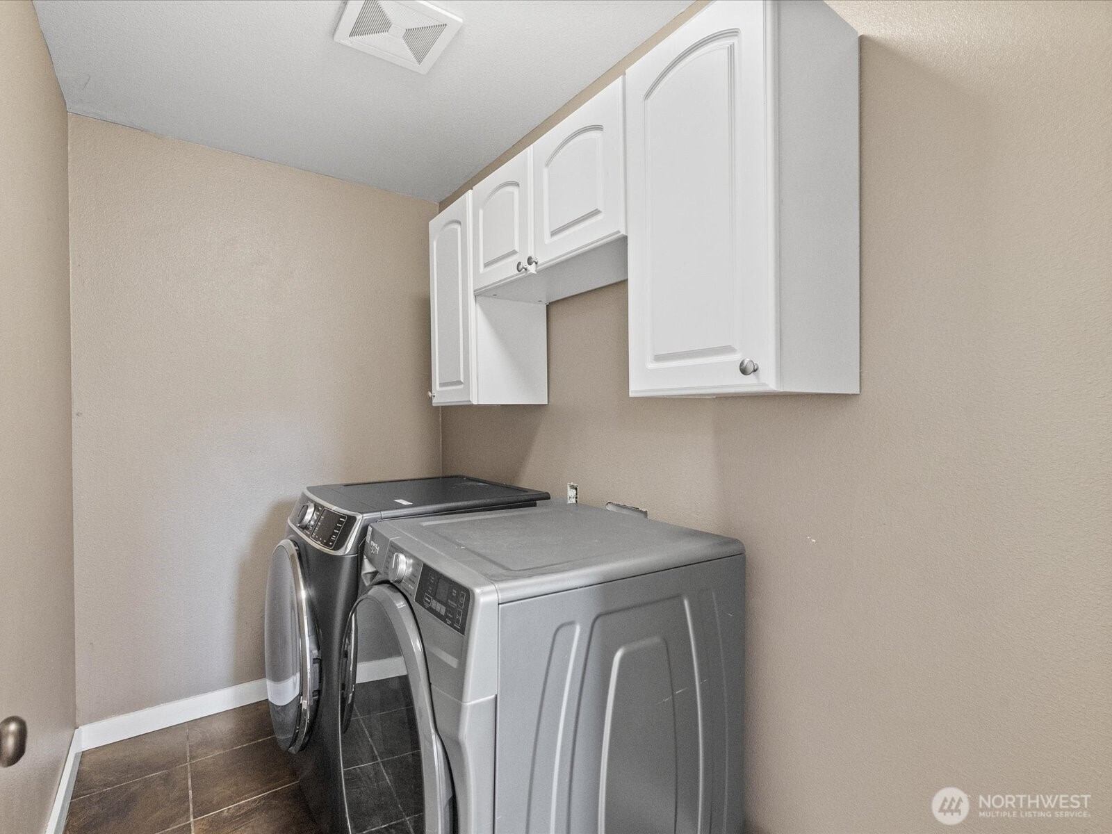 11131 15th Place Property Photo 28