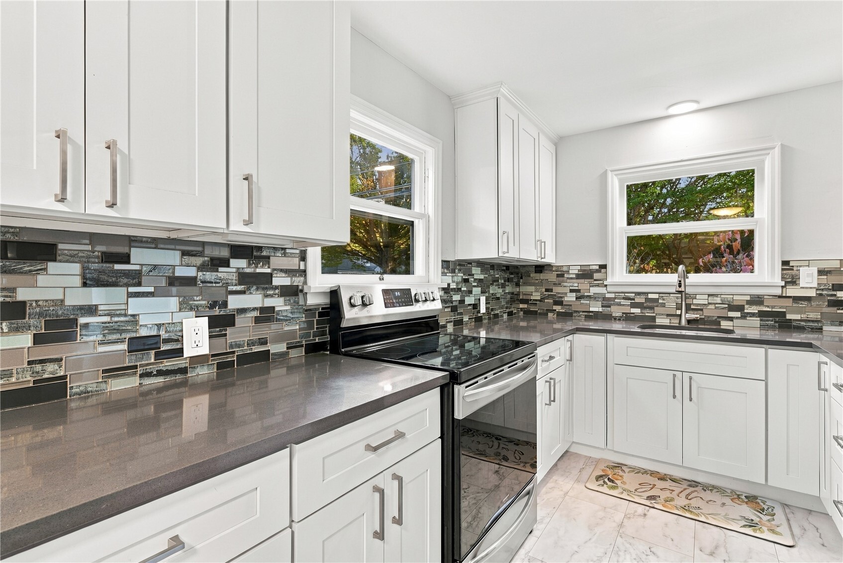 1539 22nd Avenue Property Photo 10