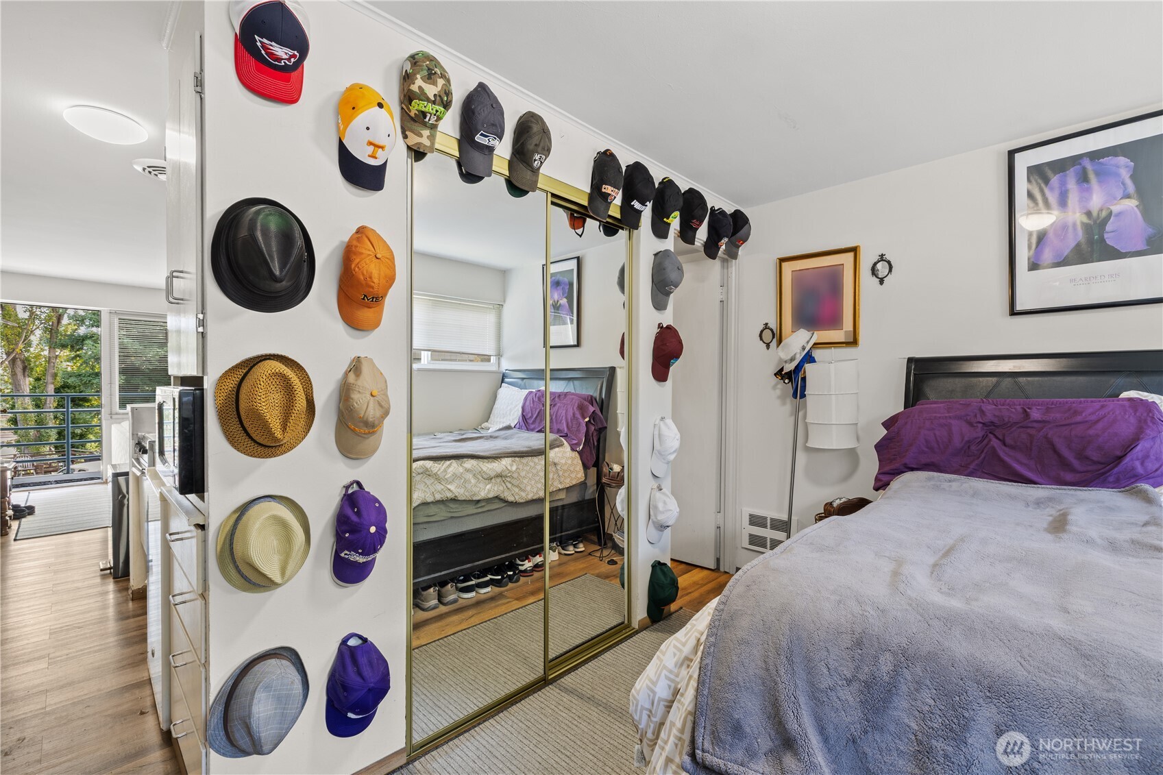 2600 Thorndyke Avenue Property Photo 13