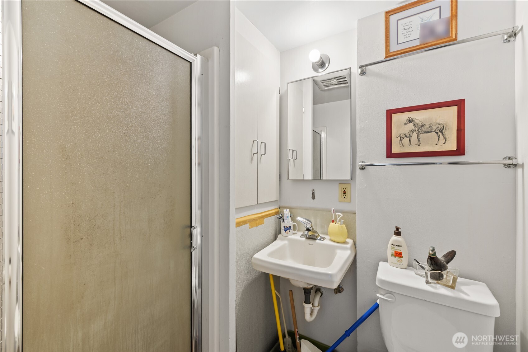 2600 Thorndyke Avenue Property Photo 14