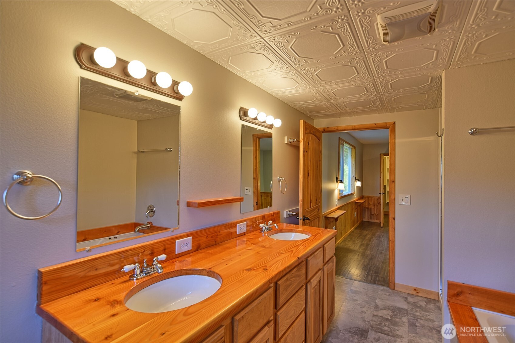 4914 6th Ave Nw Property Photo 16