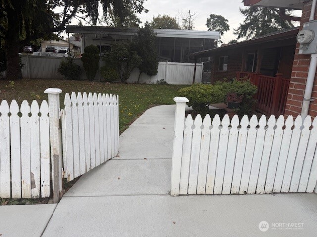 11605 Se 258th Street Property Photo 4
