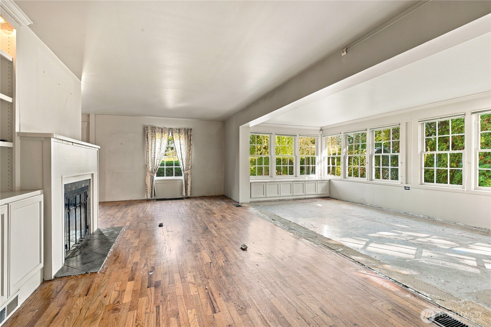 2710 W Yakima Avenue Property Photo 8