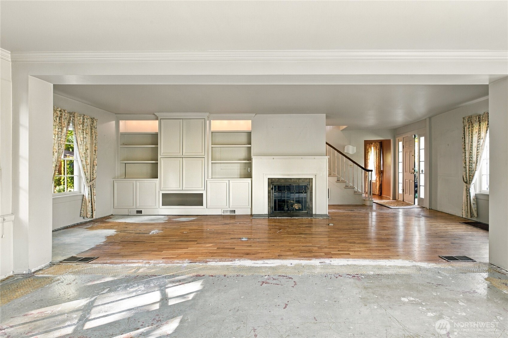 2710 W Yakima Avenue Property Photo 9