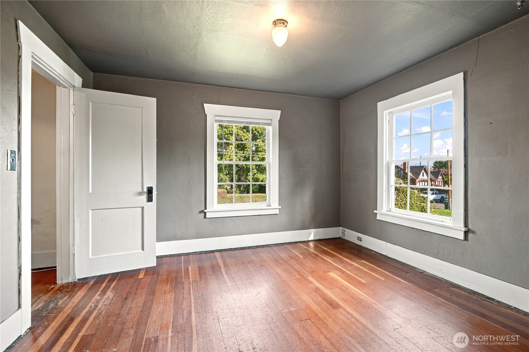 2710 W Yakima Avenue Property Photo 24