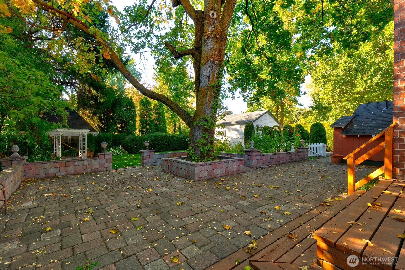 2710 W Yakima Avenue Property Photo 28