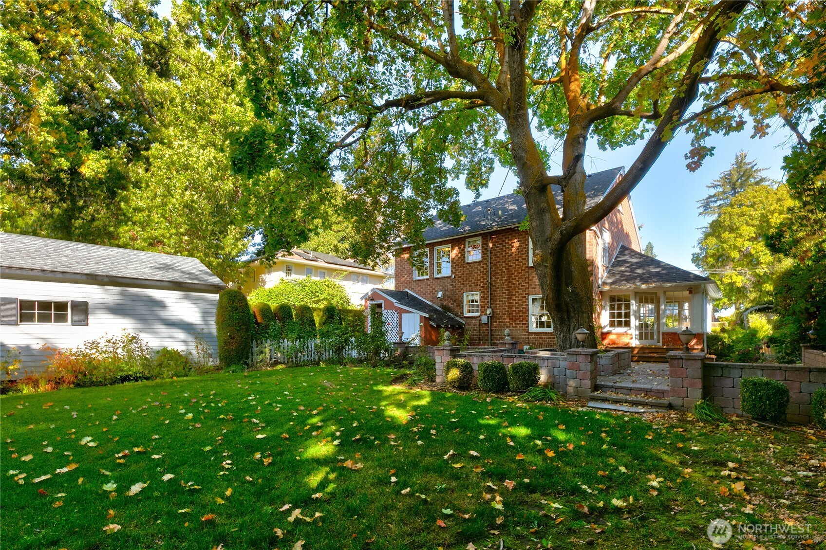 2710 W Yakima Avenue Property Photo 30