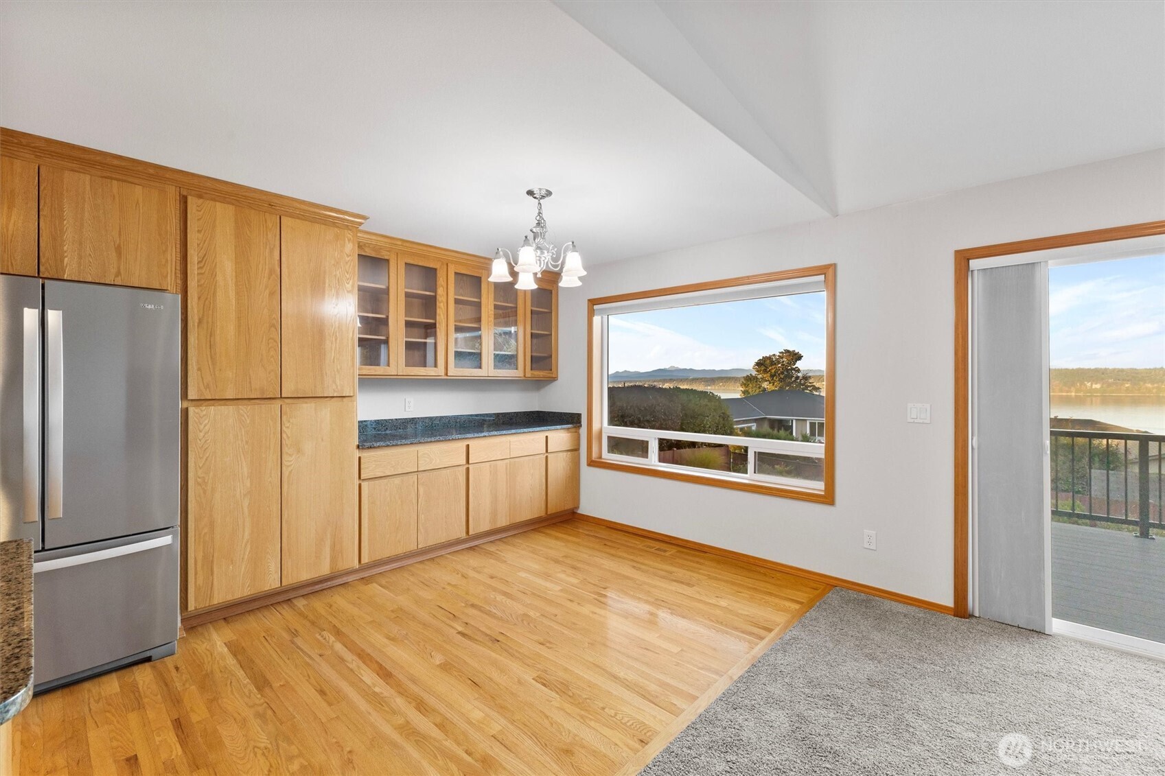 2927 Viewmont Place Property Photo 12