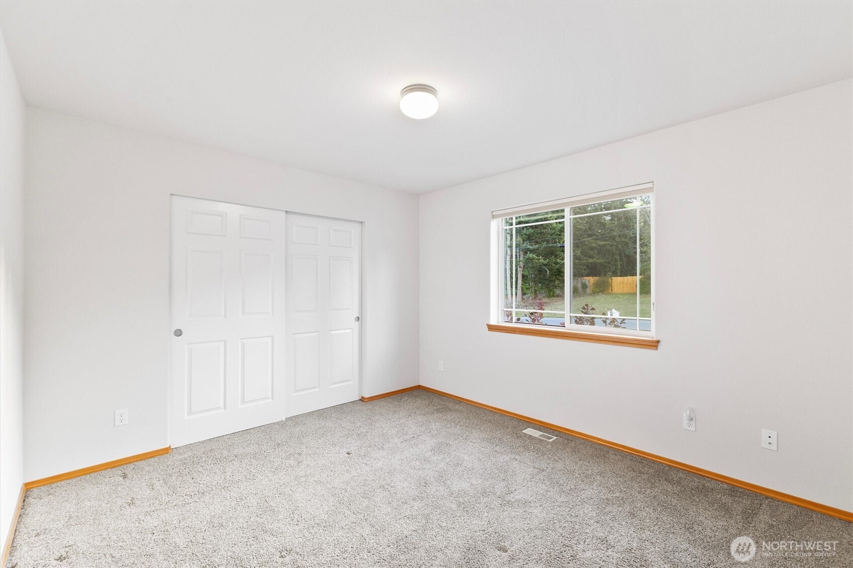 2927 Viewmont Place Property Photo 17