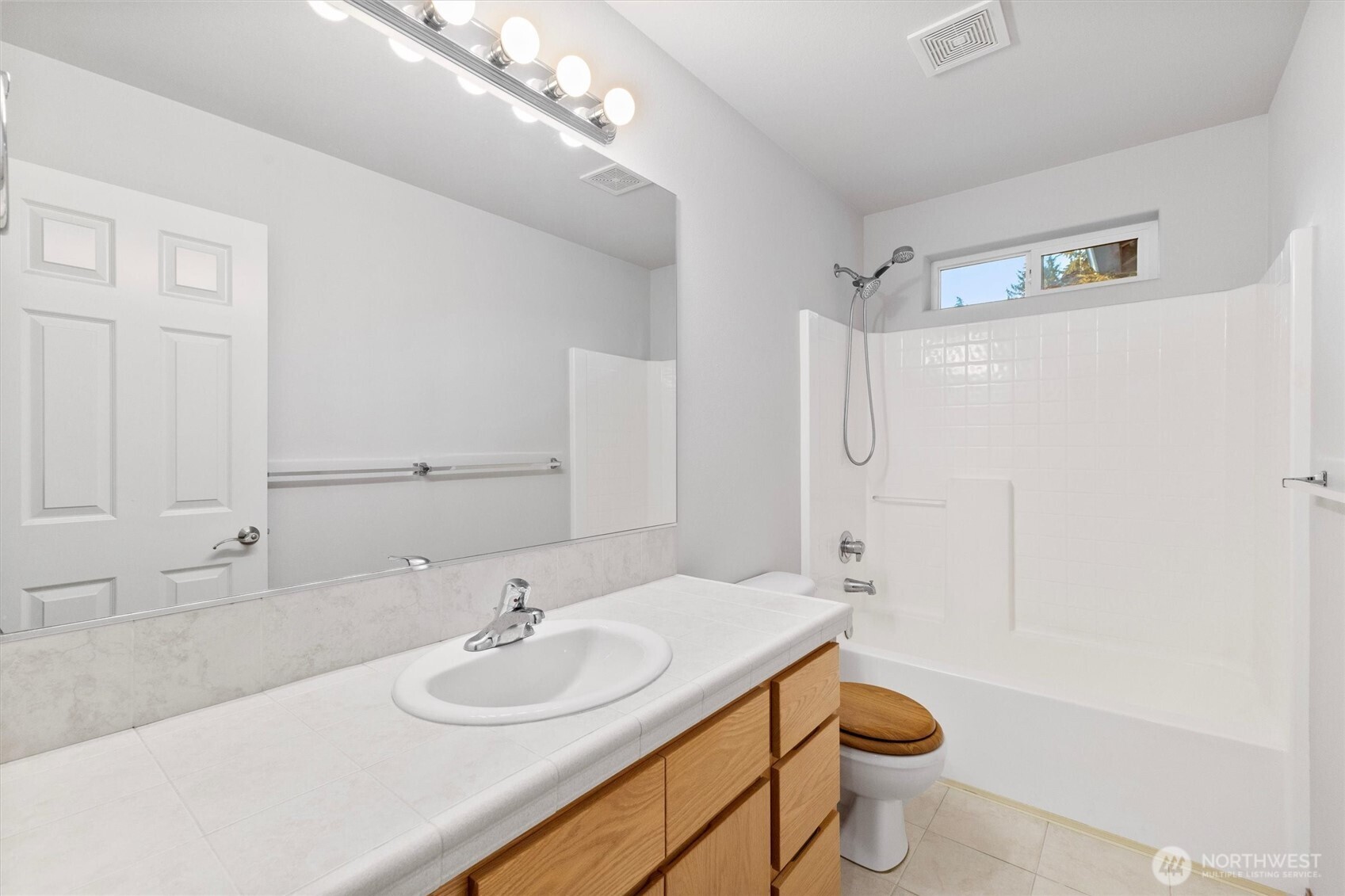 2927 Viewmont Place Property Photo 18