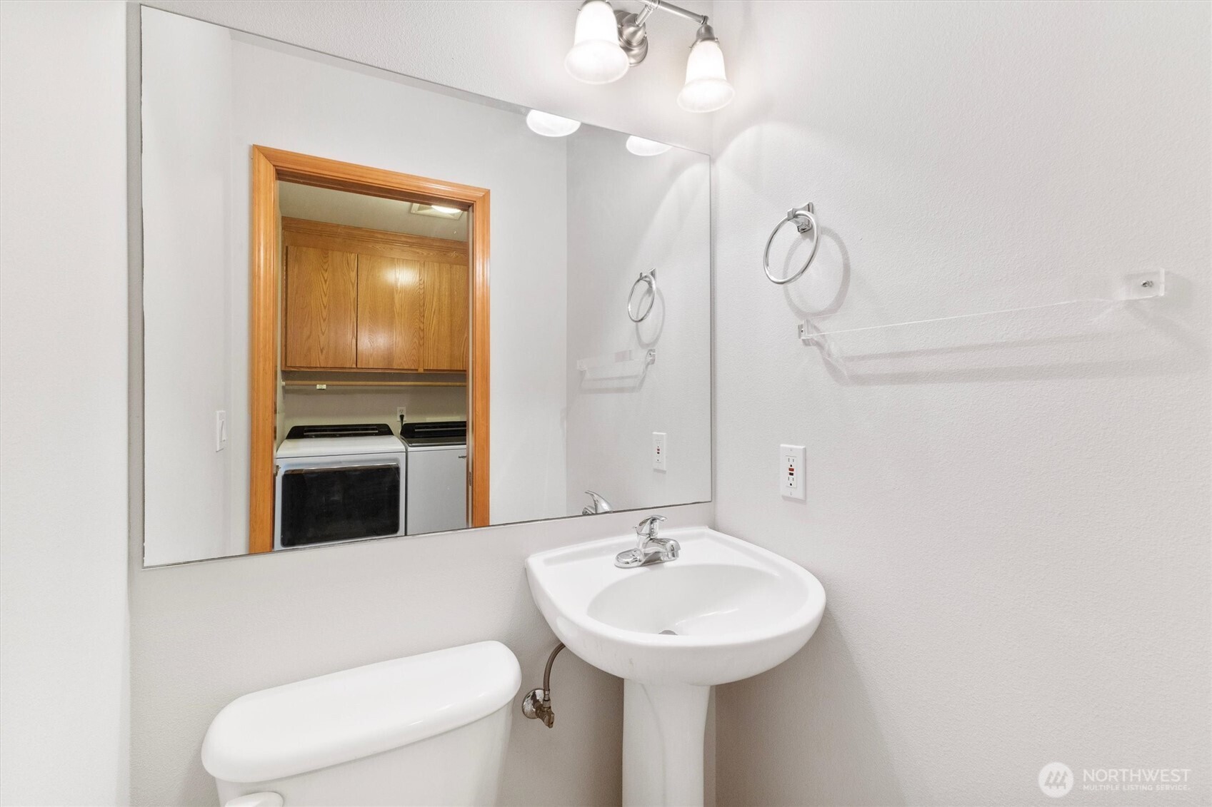 2927 Viewmont Place Property Photo 20