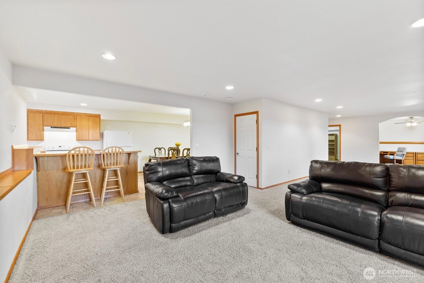 2927 Viewmont Place Property Photo 23