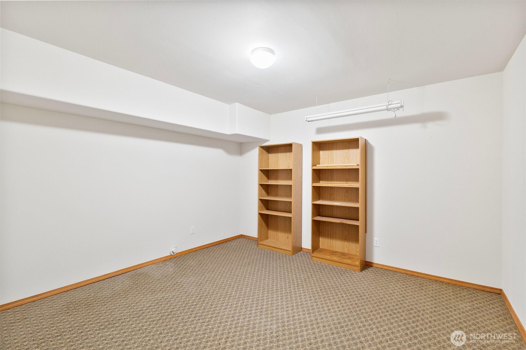 2927 Viewmont Place Property Photo 28