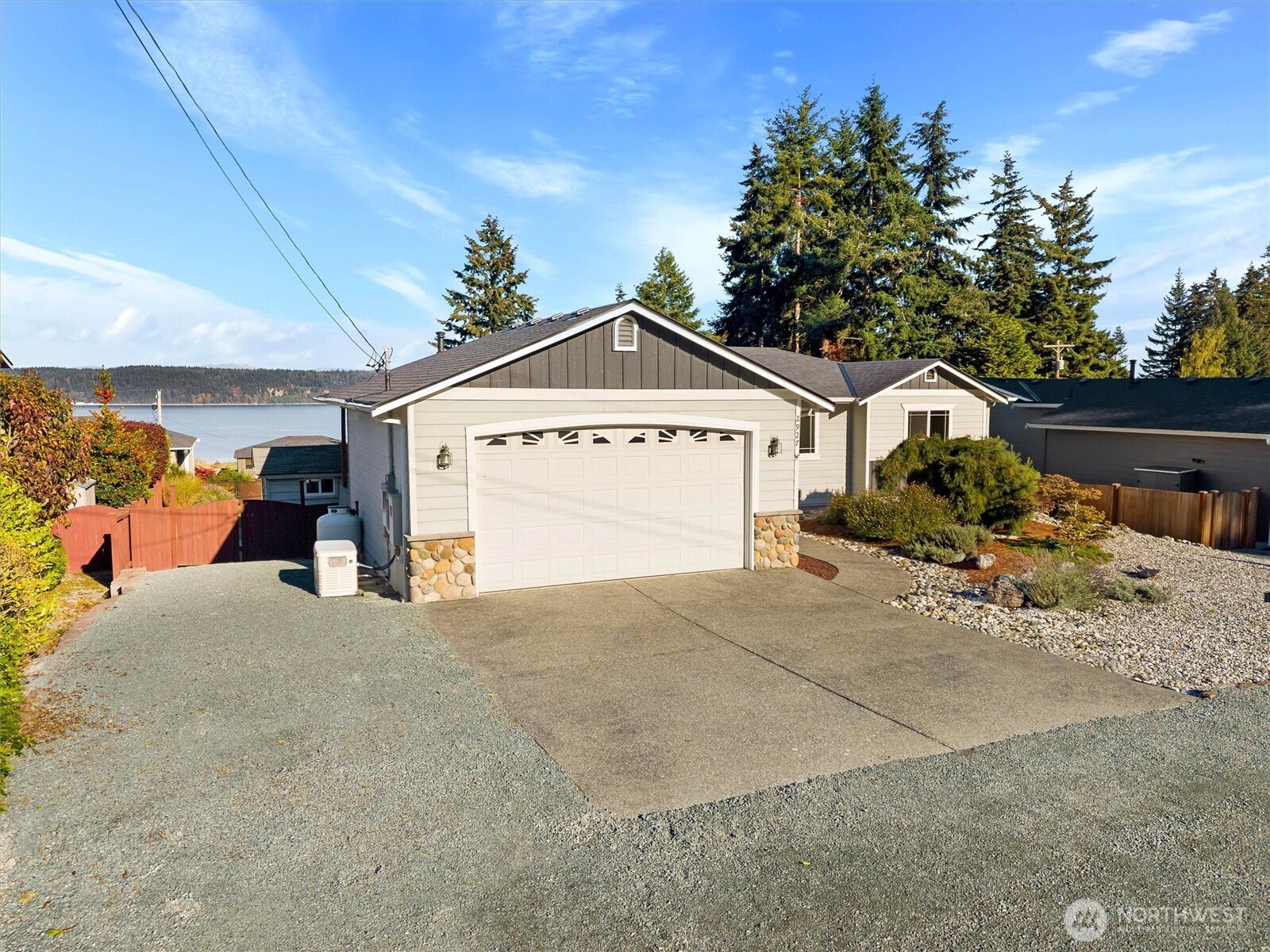 2927 Viewmont Place Property Photo 36
