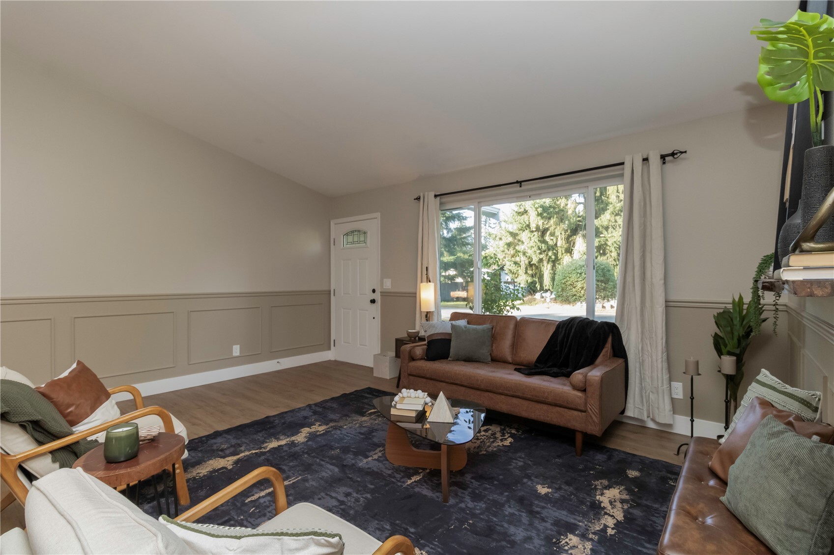 12117 223 Avenue Property Photo 5