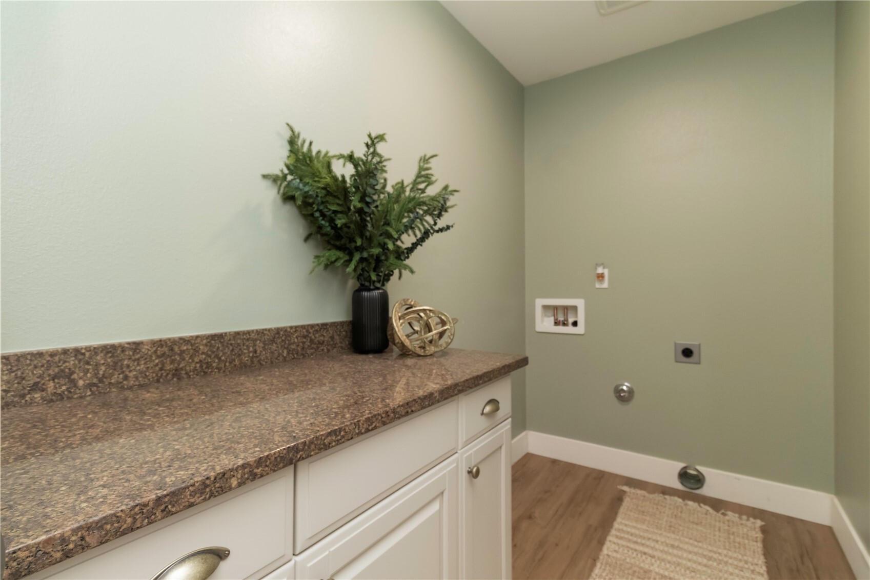 12117 223 Avenue Property Photo 24