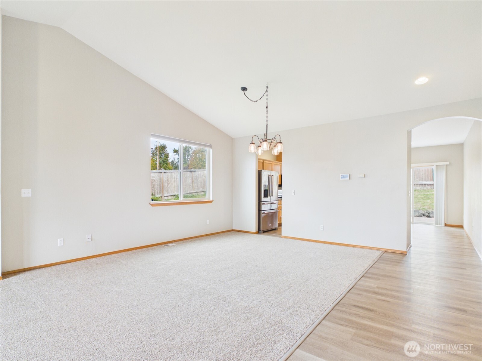 3217 82nd Drive Property Photo 6