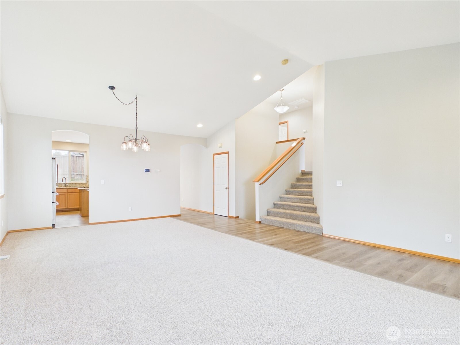 3217 82nd Drive Property Photo 7