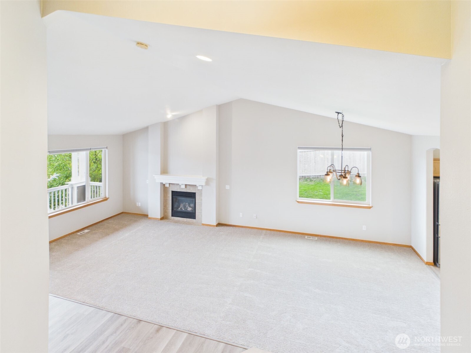 3217 82nd Drive Property Photo 8