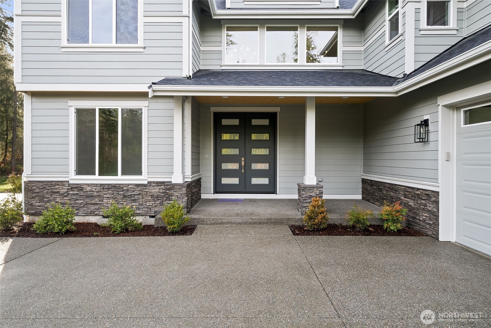 7746 Rich Road Property Photo 2