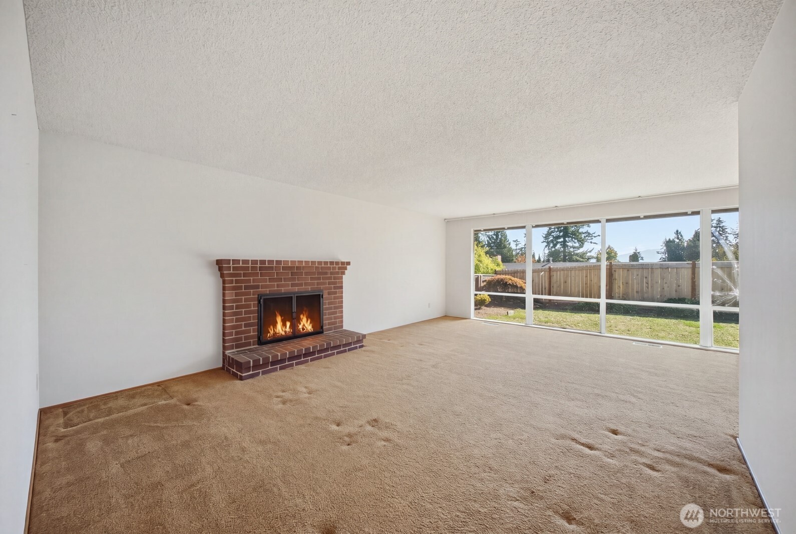 860 170th Place Property Photo 8