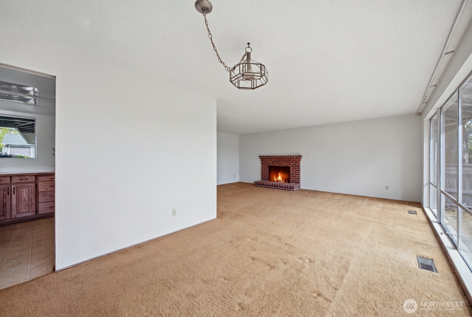 860 170th Place Property Photo 13