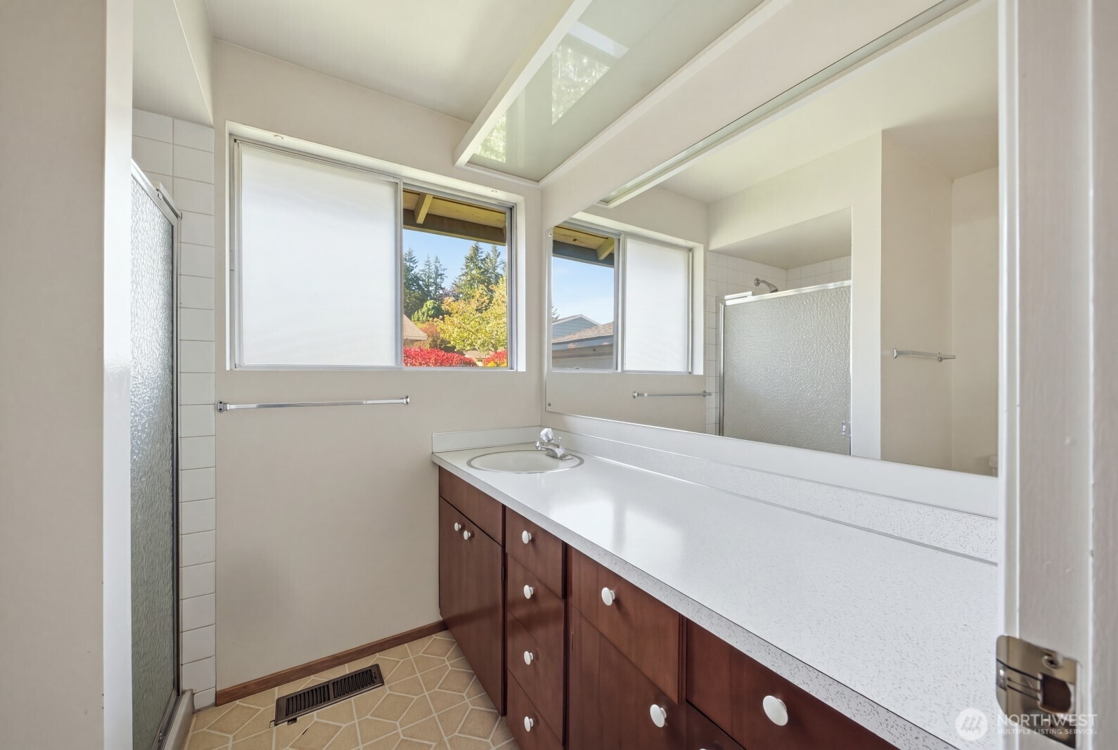 860 170th Place Property Photo 20