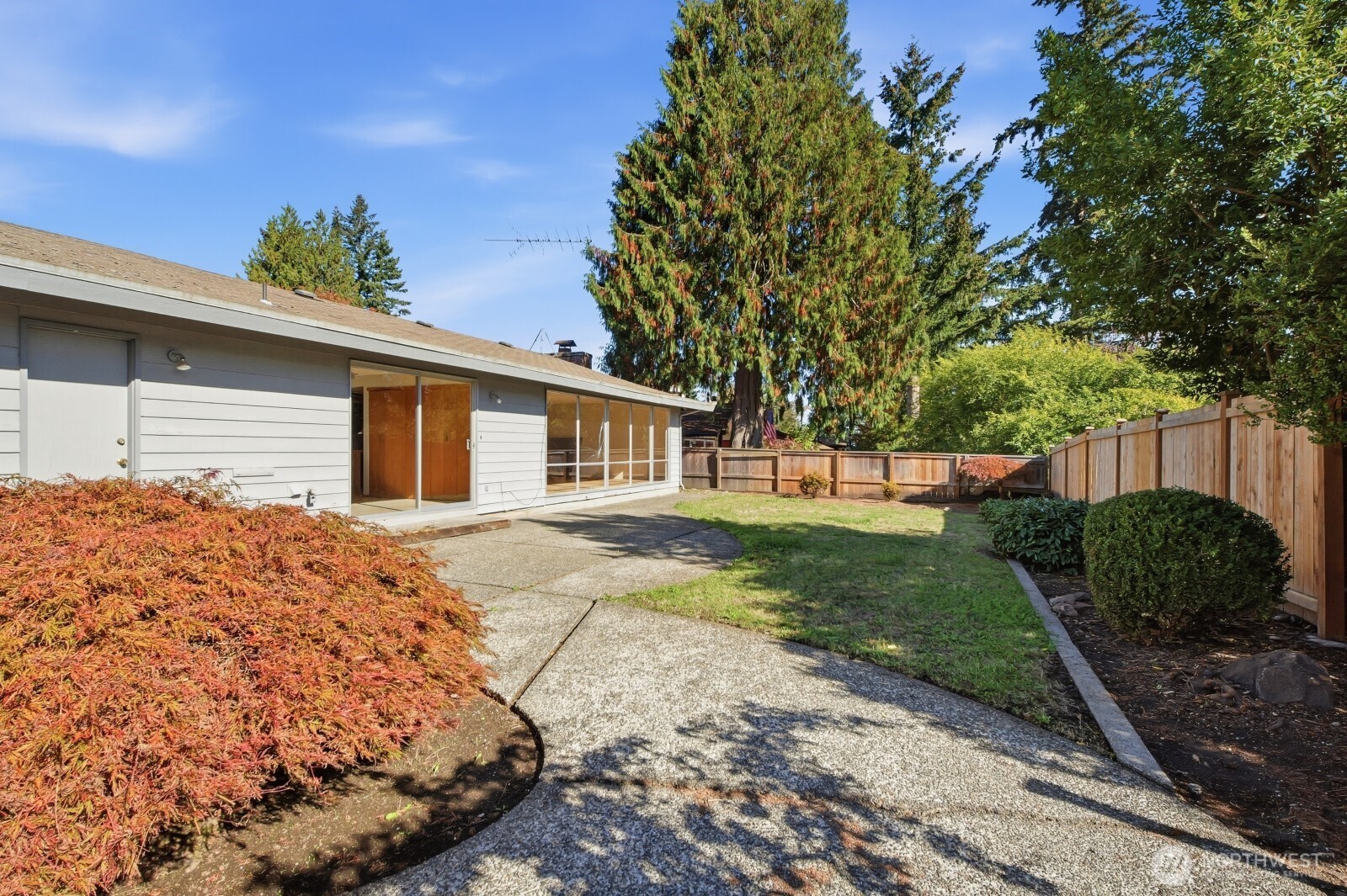 860 170th Place Property Photo 22