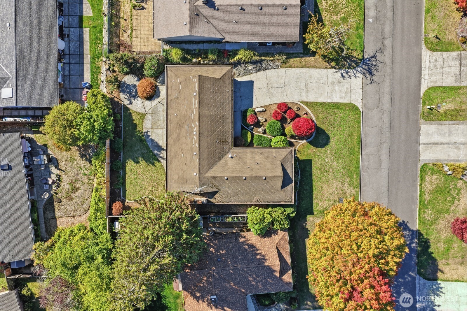 860 170th Place Property Photo 34