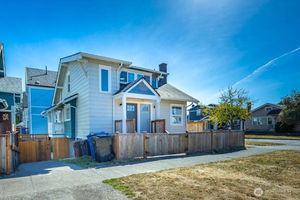 723 S Sheridan Avenue Property Photo 2