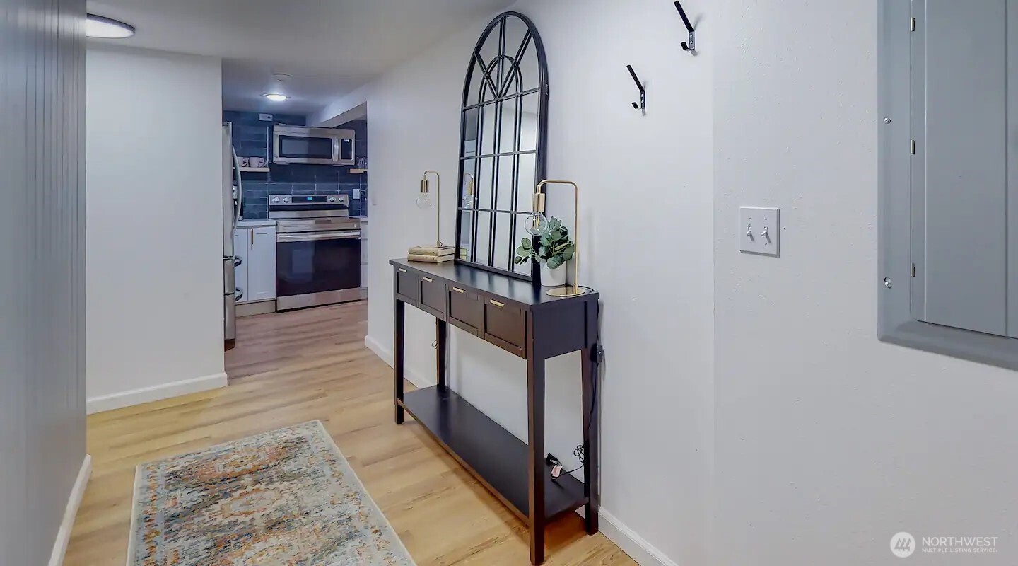 723 S Sheridan Avenue Property Photo 3